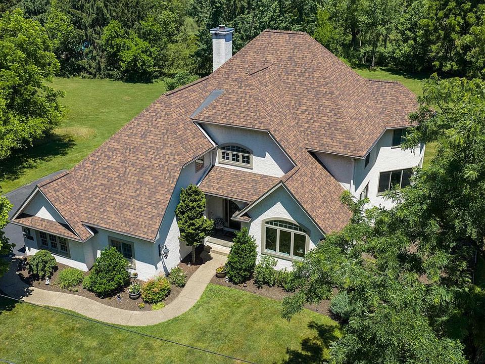 1st image of 2813 Spring Valley Rd
