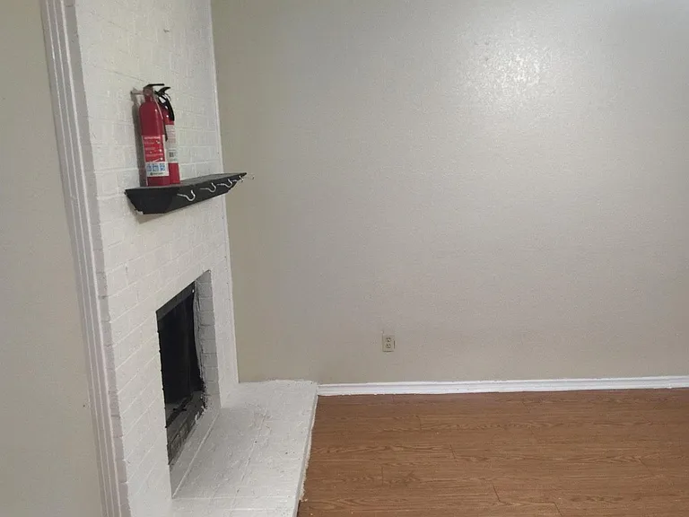 5947 Shadydell Dr — Photo 11