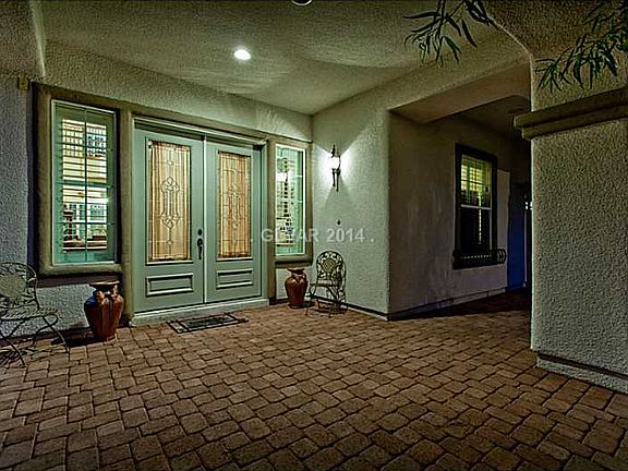 3rd image of 9565 Gondolier St