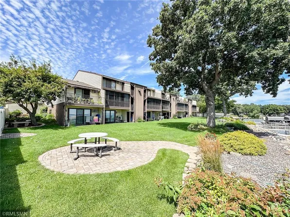 151 Lake Ave N APT 106C, Spicer, MN 56288