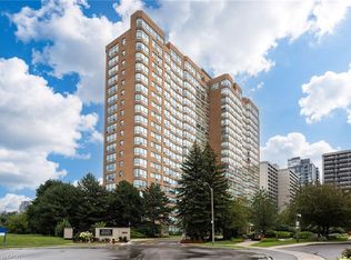 1276 Maple Crossing Blvd #611, Burlington, ON L7S2J9