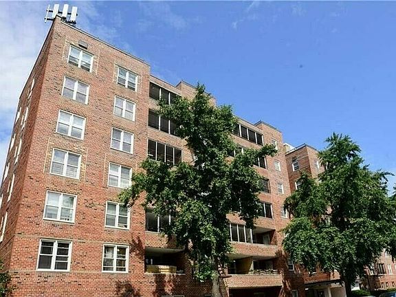 2nd image of 2711 Avenue X APT 4J