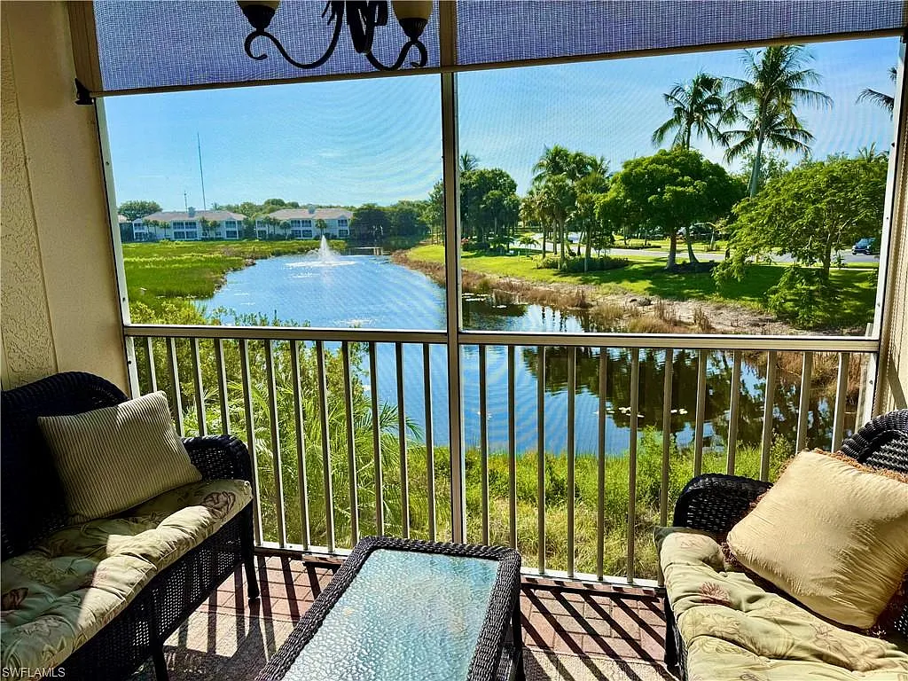 2 bed, 2.0 bath, 1279 sqft, $2,200 — Photo 1