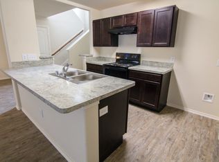 2105 Oakwood Forest Dr, Bryan, TX 77803