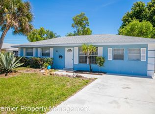 2626 Poinciana Dr, Naples, FL 34105