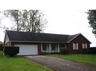 18 Richard Dr, Poca, WV 25159