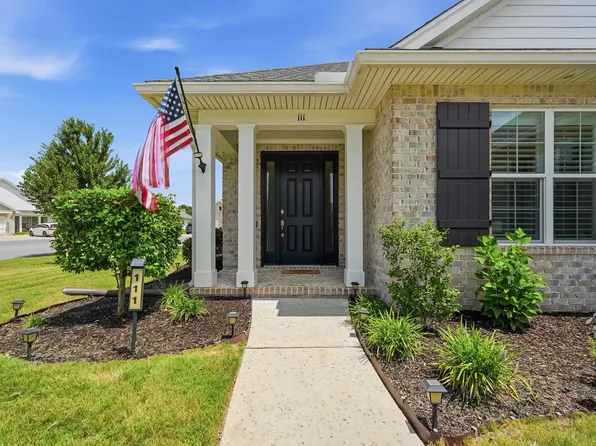 111 Hornet Ln, Valparaiso, FL 32580