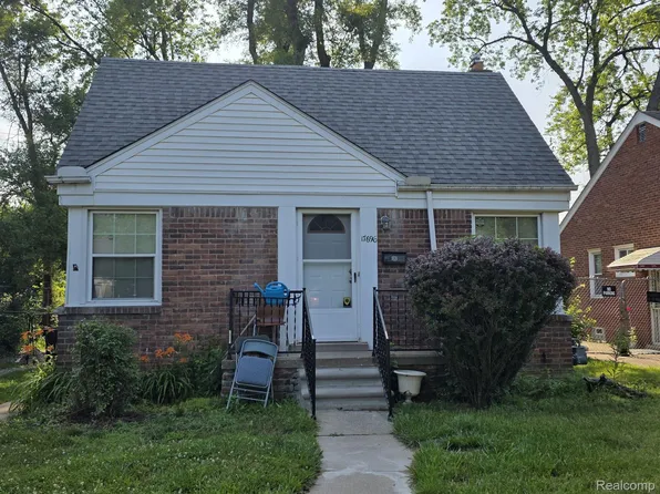 17696 Woodbine St, Detroit, MI 48219