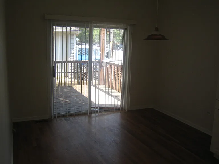 1227 N Bosworth Ave — Photo 12