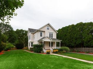52 Lake St, South Kingstown, RI 02879