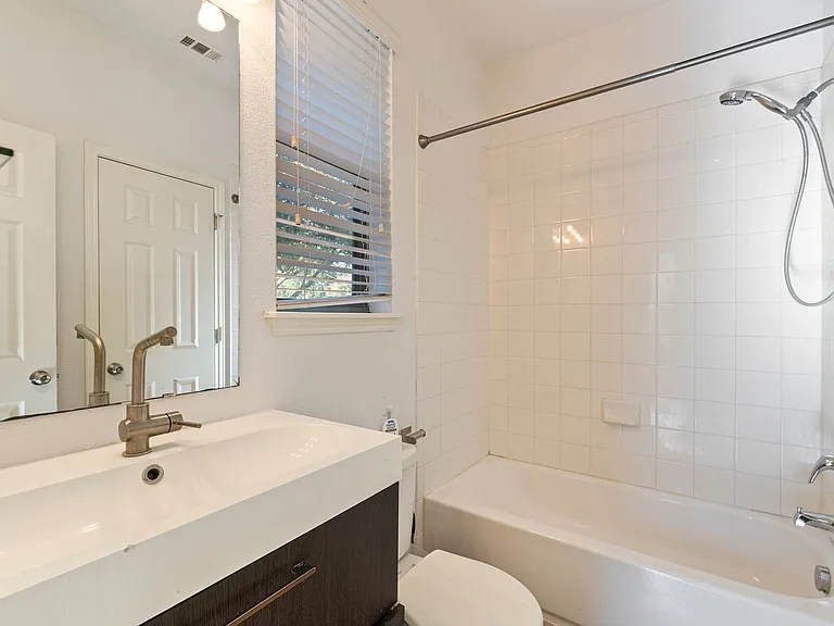 4601 Best Way — Photo 9