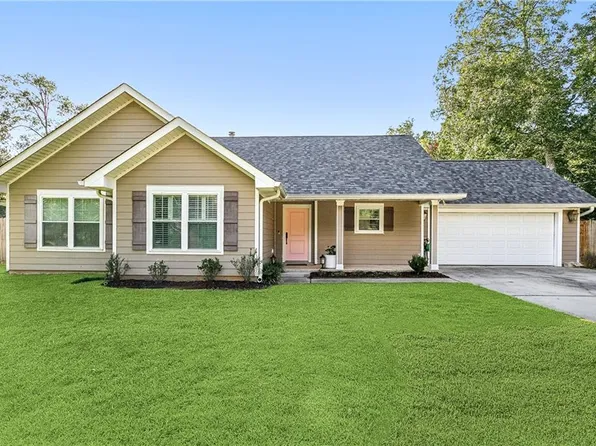 1018 Carroll St, Mandeville, LA 70448