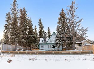 311 3rd St, Ross Haven, AB T0E1A0