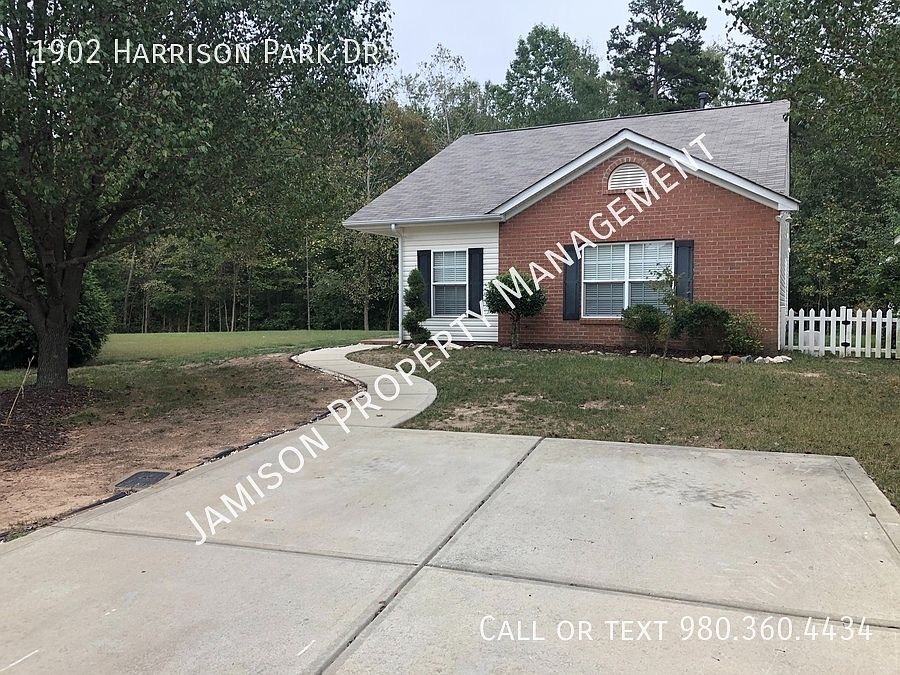 1st image of 1902 Harrison Park Dr