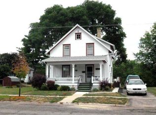 734 S Adams St, Lancaster, WI 53813