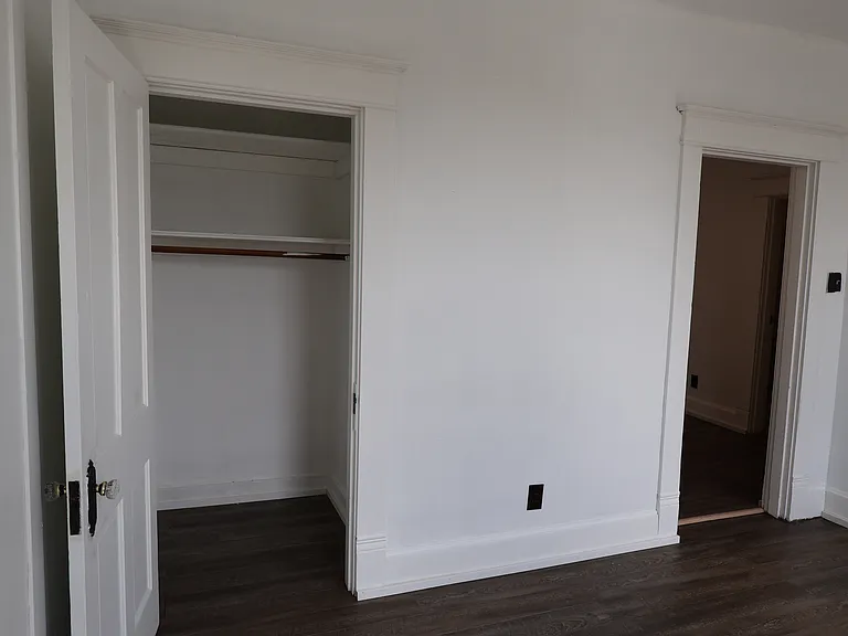 206 4th St #2 — Photo 22