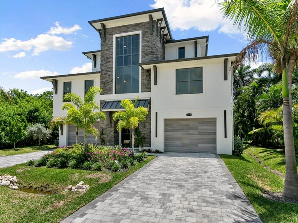 375 Periwinkle Ct, Marco Island, FL 34145