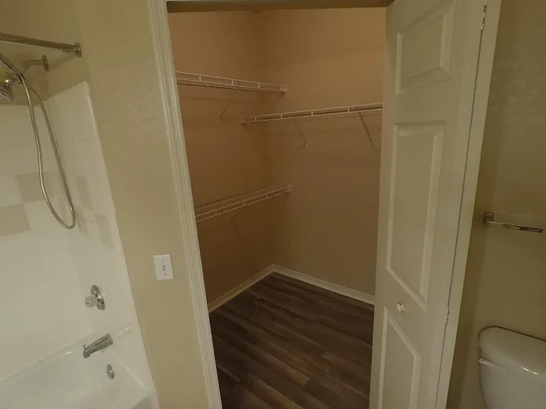 5601 Rosehill Rd #105 — Photo 23