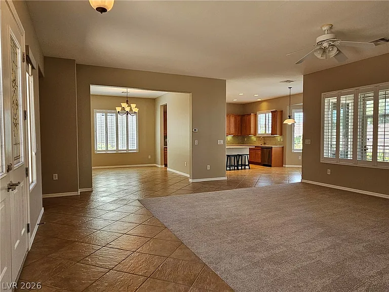 2139 Twin Falls Dr — Photo 27