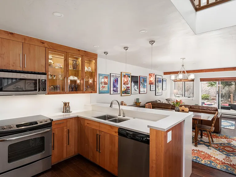 467 Snowmass Club Cir #27 — Photo 6