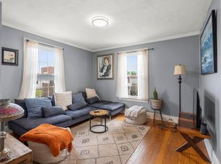 127 Washington Cir, West Hartford, CT 06119