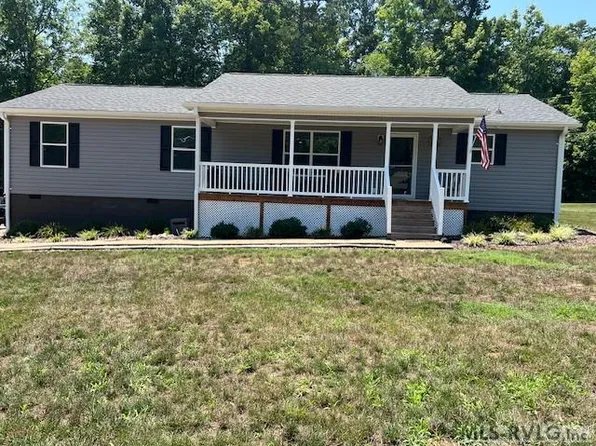 496 Port Dr, Henderson, NC 27537