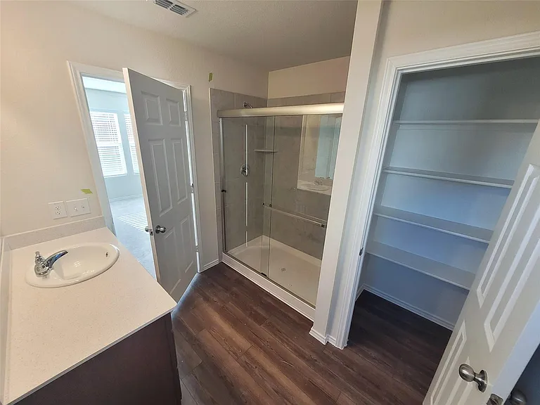 16029 Pemberly Way — Photo 7
