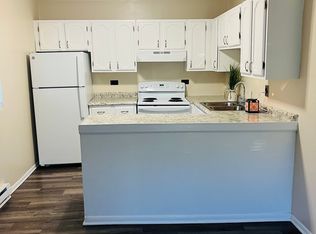 3703 James St #1B, McHenry, IL 60050