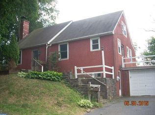 379 4th St, Schwenksville, PA 19473