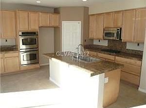 2nd image of 1517 Antler Creek St