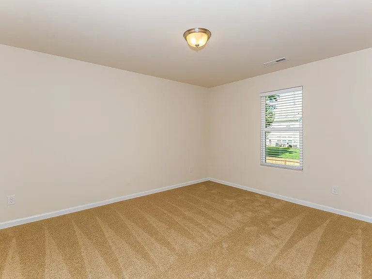 1521 Waylon Ave — Photo 11