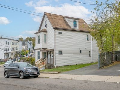 39 Julian St, Boston, MA, 02125