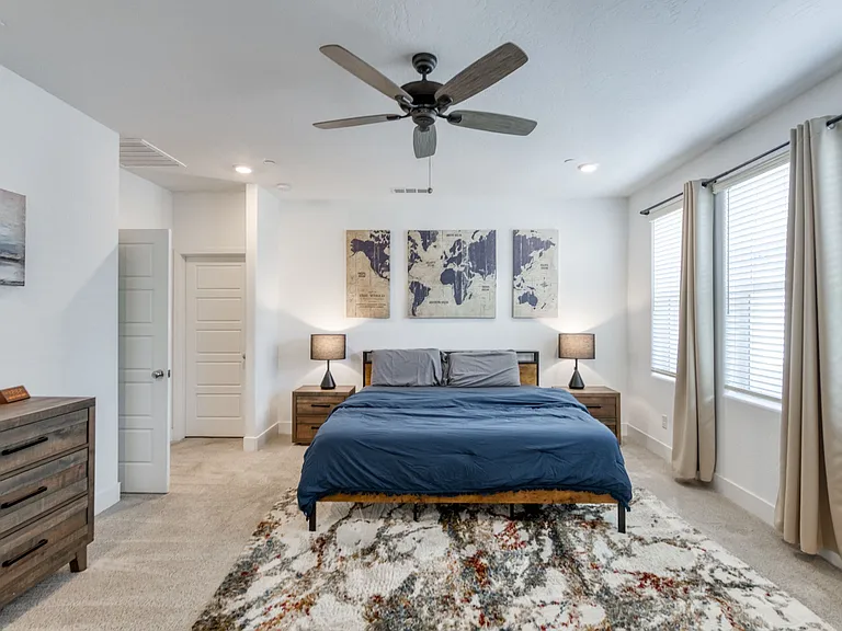 2833 E Teaberry Dr — Photo 32