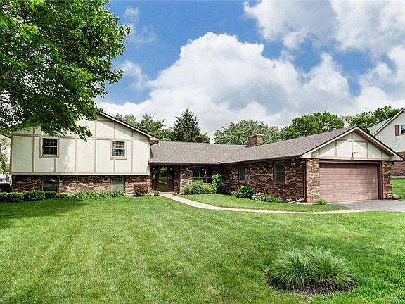 3rd image of 2477 Greenlawn Dr