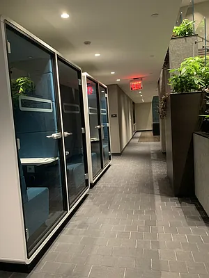 Rented by R New York | media 24