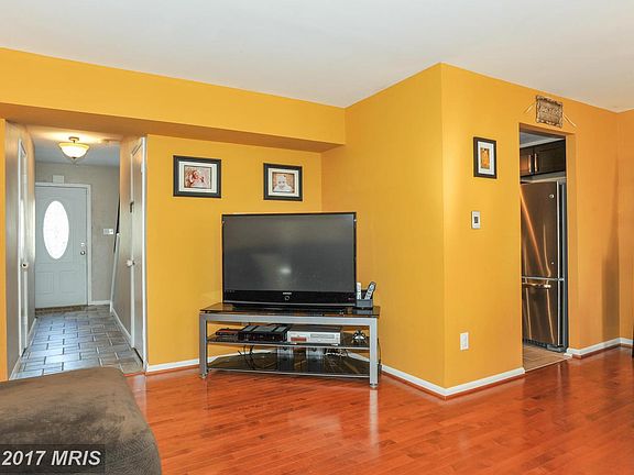 2nd image of 5843 Berkshire Ct