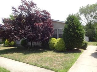 5 Davis Ct, Pemberton, NJ 08068