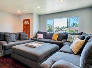 432 W Mayberry Ave, Hemet, CA 92543