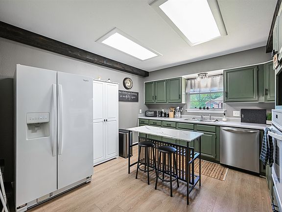 4th image of 13355 Euless St