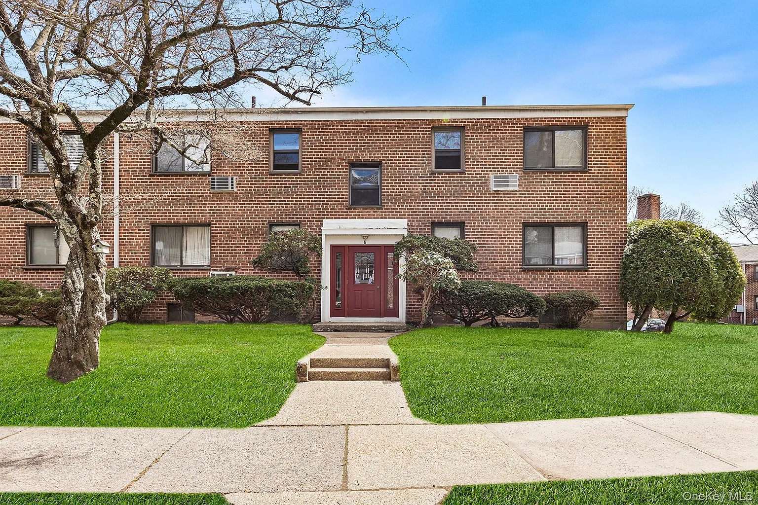 8 Lawrence Drive #A photo 1