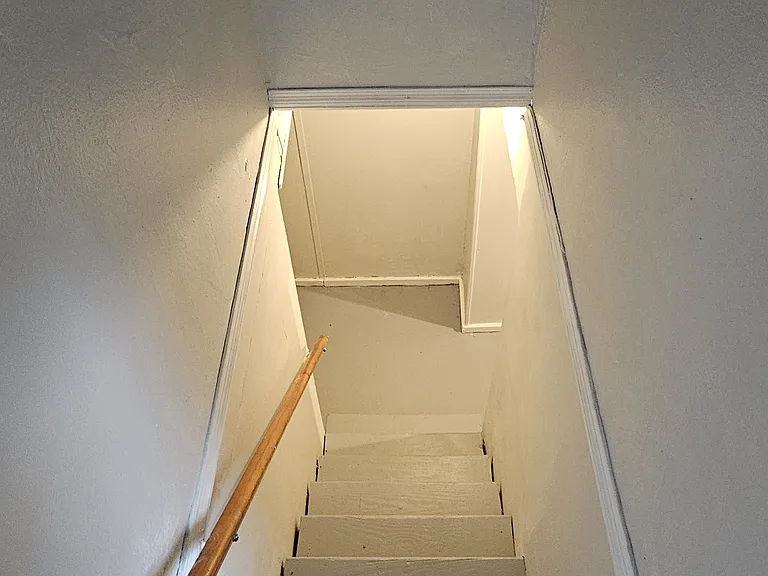 2927 Cornwall Rd #1 — Photo 12