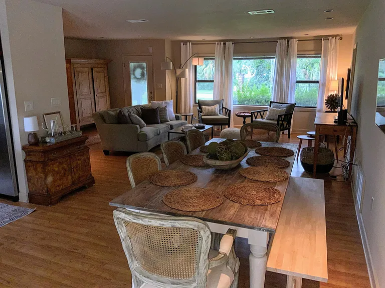 303 Interbay Ave — Photo 10