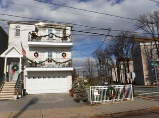 139-141 W 1st St, Bayonne, NJ 07002