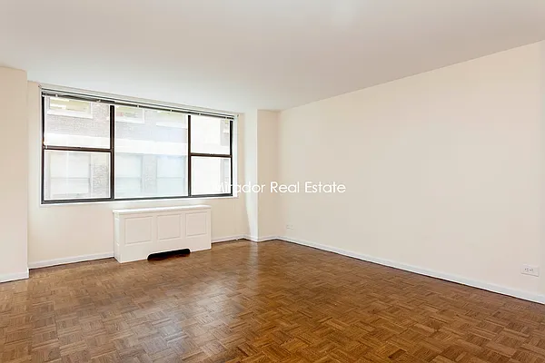 Rented by Mirador Real Estate | media 25