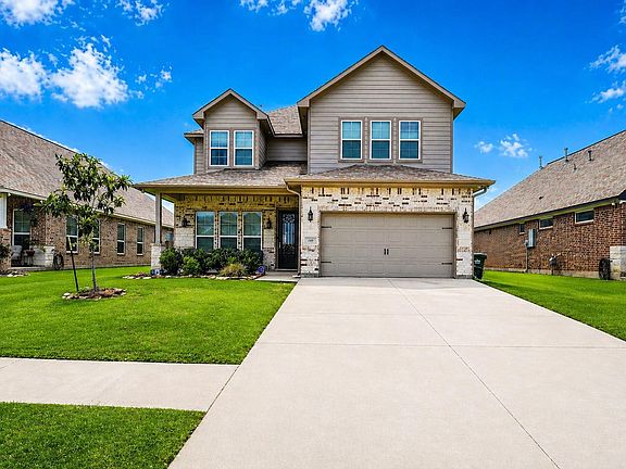 2nd image of 126 Comal Dr