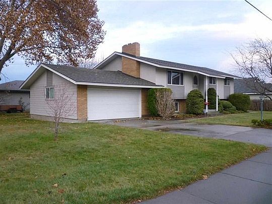 4th image of 3916 W Hood Ave