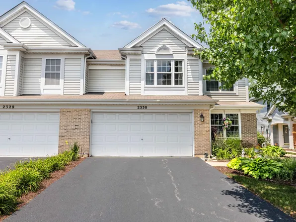 2330 Foxmoor Ln, Aurora, IL 60502