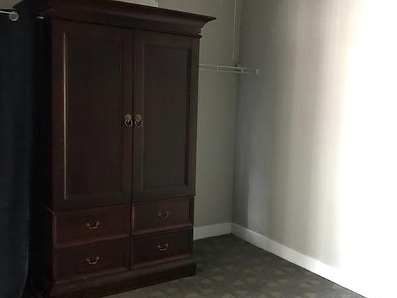 2nd image of 508 Elmira Ave