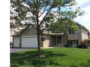 1919 Fischer Dr, Waconia, MN 55387