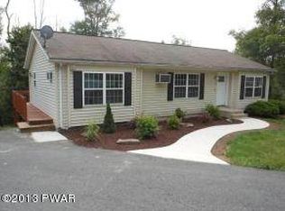 8 Sutter Ct, Hawley, PA 18428